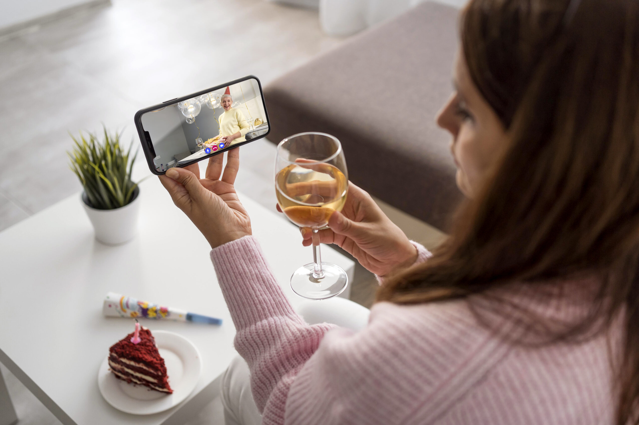 INFLUENCER E SELF-BRAND STRATEGY: IMPARARE A PROMUOVERE SE STESSI SUI SOCIAL MEDIA DI CARMEN DIPER (ONLINE – ISCRIZIONI APERTE)